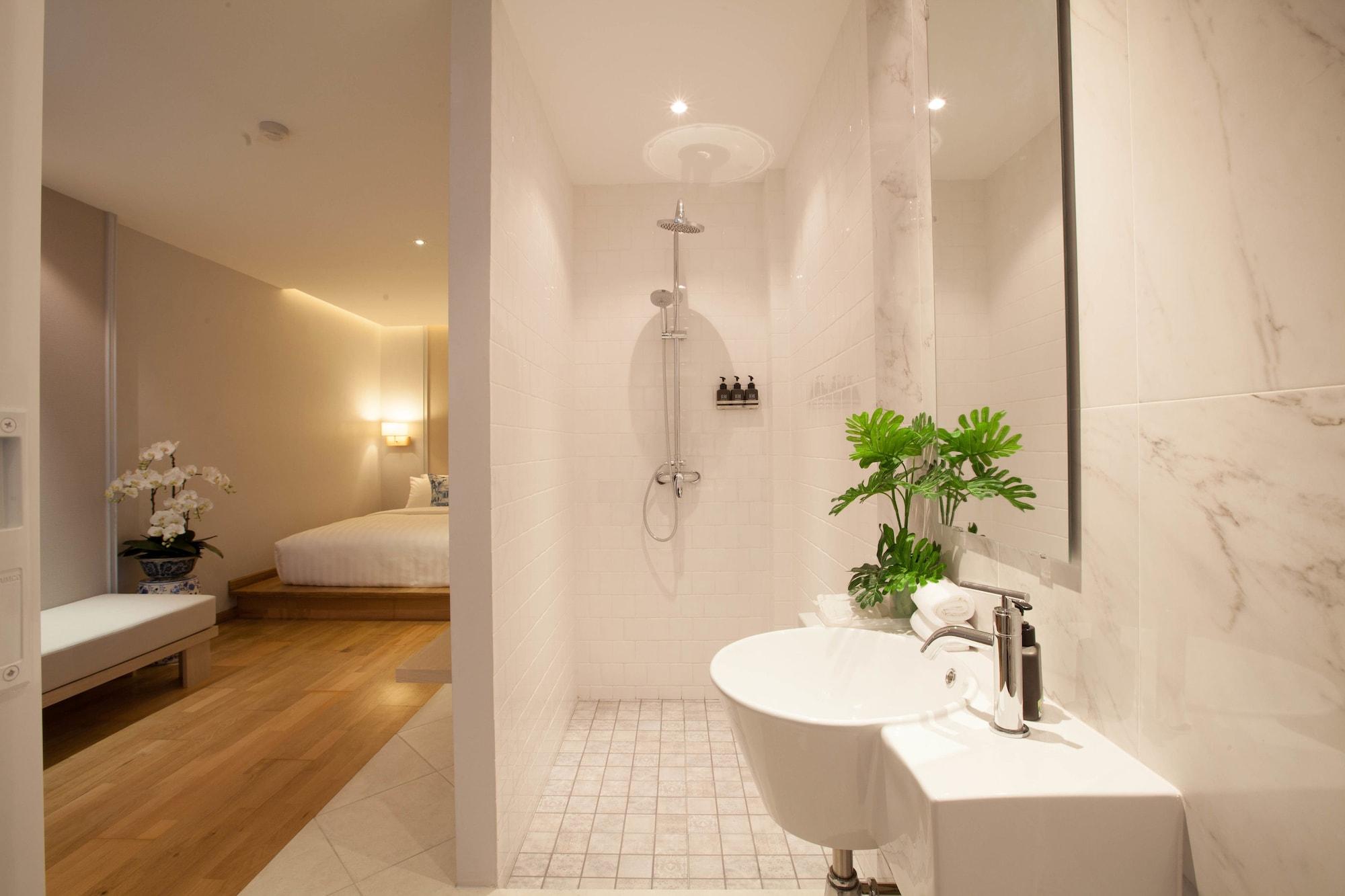 โรงแรม เคเมซอง บูทิคโฮเต็ล 4*